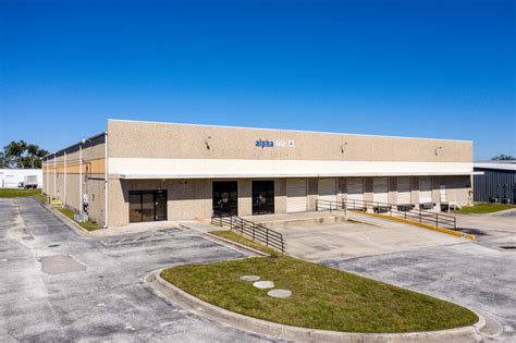 This Flex space is available for lease. . Warehouse for rent orlando